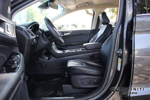 Used 2020 Ford Edge Titanium image 9