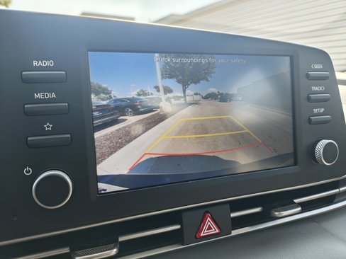 Used 2023 Hyundai Elantra SE image 21