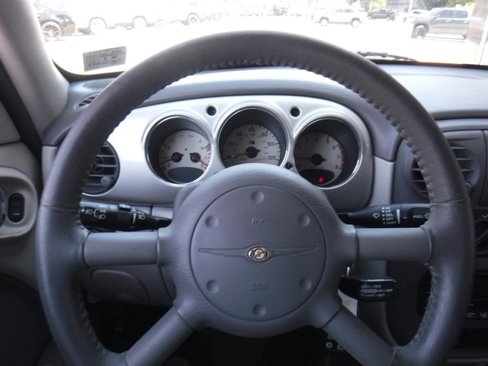 Used 2002 Chrysler PT Cruiser Limited image 28
