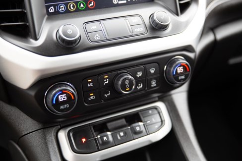 Used 2023 GMC Acadia SLT image 14