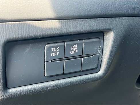Used 2018 MAZDA CX-5 Touring image 10