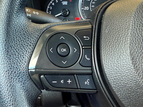 Used 2022 Toyota Corolla LE image 24