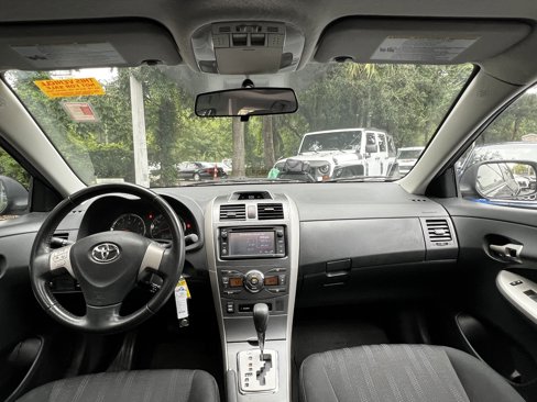 Used 2013 Toyota Corolla S image 31