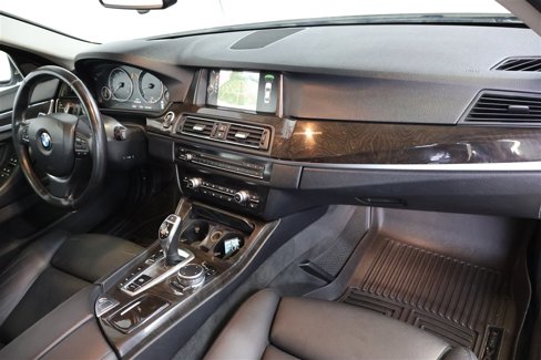 Used 2016 BMW 550i xDrive Sedan image 15