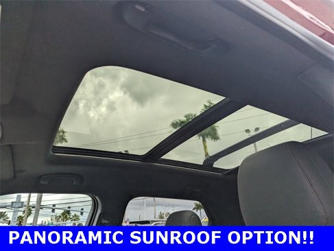 Used 2022 Chevrolet TrailBlazer RS w/ Sun and Liftgate Package image 5