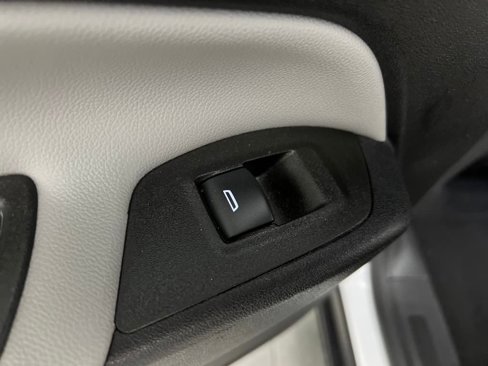 Used 2024 Chevrolet Equinox LT image 17