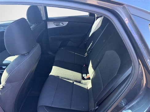 Certified 2022 Kia Forte LXS w/ LXS Technology Package image 24