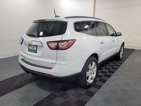 Used 2017 Chevrolet Traverse LT w/ Style and Technology Package image 9