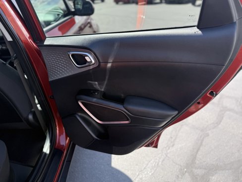 Used 2024 Kia Soul LX w/ Option Group 015 image 17