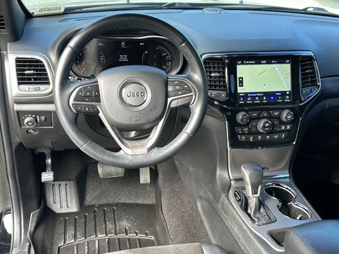 Used 2022 Jeep Grand Cherokee Laredo X image 31