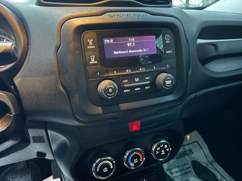 Used 2017 Jeep Renegade Sport w/ Power & Air Group image 32