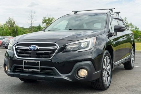 Used 2019 Subaru Outback 3.6R Touring w/ Popular Package #3A image 2