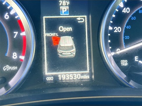 Used 2015 Toyota Highlander XLE image 12
