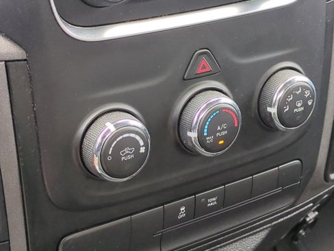 Used 2018 RAM 1500 Tradesman image 21