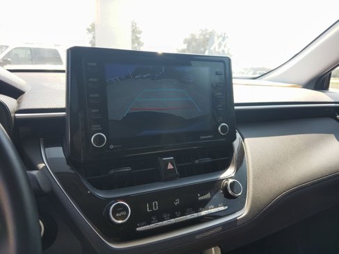 Used 2022 Toyota Corolla Cross LE image 23