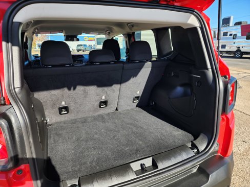 Used 2023 Jeep Renegade Latitude image 14