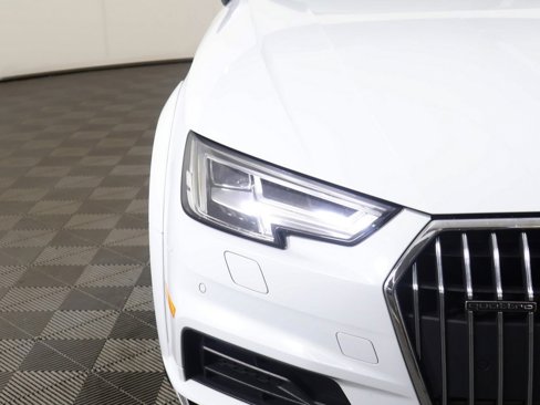 Used 2017 Audi A4 2.0T allroad Premium Plus w/ Technology Package image 13