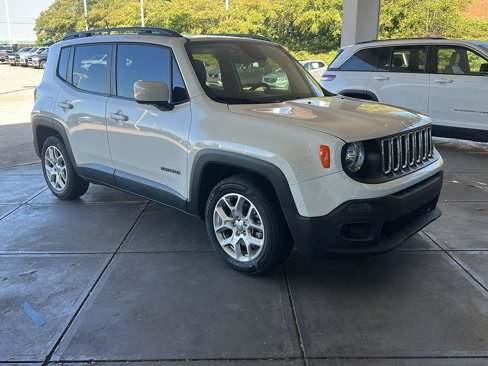 Used 2018 Jeep Renegade Latitude image 1