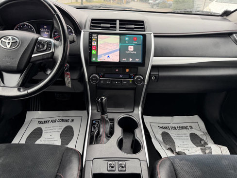 Used 2015 Toyota Camry XSE image 29