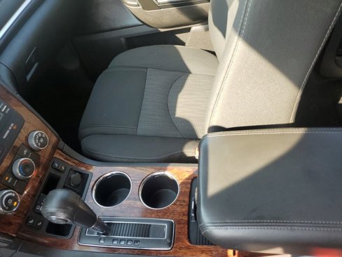 Used 2013 Chevrolet Traverse LT w/ All-Star Edition image 23