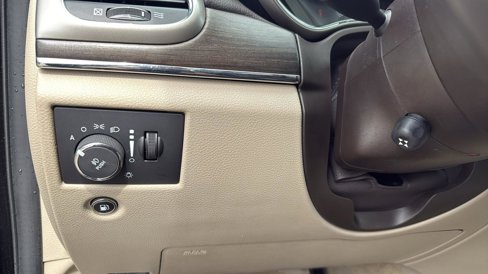 Used 2015 Jeep Grand Cherokee Overland image 18