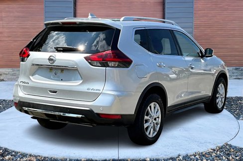 Used 2019 Nissan Rogue SV image 12