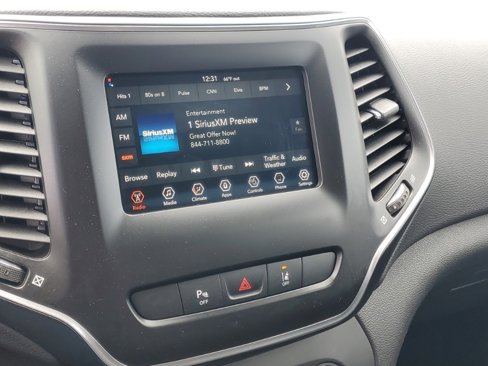 Used 2021 Jeep Cherokee Latitude Plus image 19
