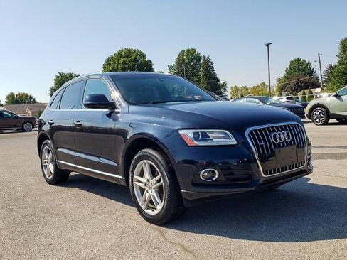 Used 2017 Audi Q5 2.0T Premium Plus w/ Technology Package image 3