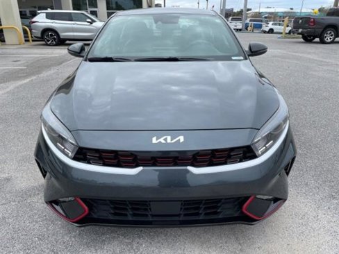 Used 2023 Kia Forte GT-Line w/ GT-Line Premium Package image 2