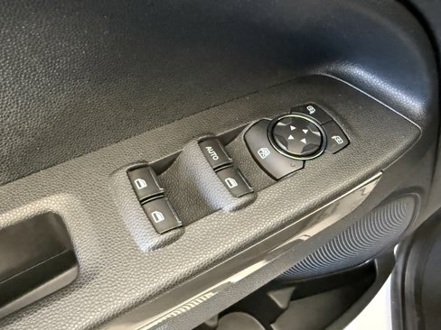 Certified 2018 Ford EcoSport SE image 15