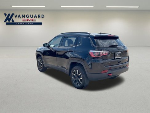 Used 2019 Jeep Compass Trailhawk image 8