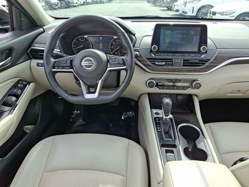 Used 2020 Nissan Altima 2.5 SL image 11