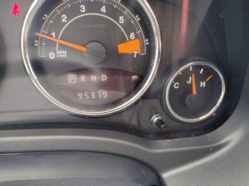 Used 2015 Jeep Compass High Altitude image 29