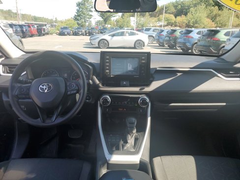 Used 2020 Toyota RAV4 XLE image 12