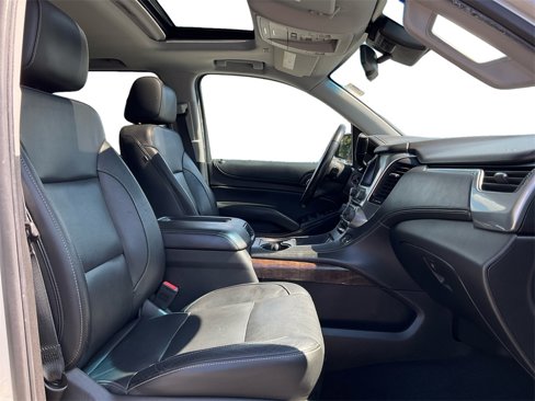 Used 2018 Chevrolet Suburban LT image 26