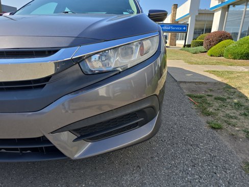 Used 2017 Honda Civic EX image 10
