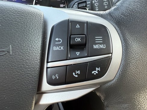 Used 2021 Ford Explorer XLT w/ Equipment Group 202A image 21