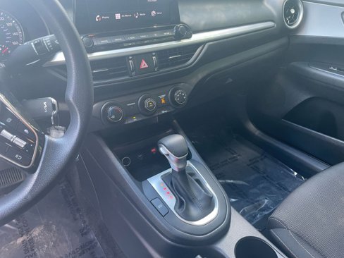 Used 2024 Kia Forte LXS image 37