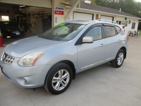 Used 2012 Nissan Rogue SV w/ Premium Pkg image 12
