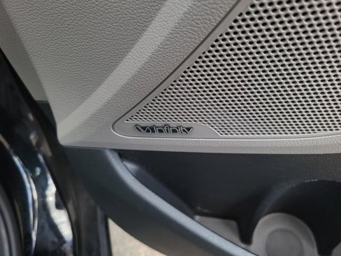 Used 2020 Hyundai Elantra Limited image 14