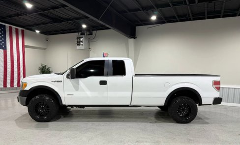 Used 2012 Ford F150 XL w/ HD Payload Pkg image 2