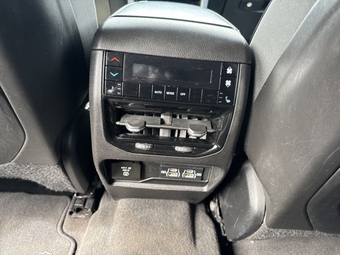 Certified 2021 Jeep Grand Cherokee L Limited image 33