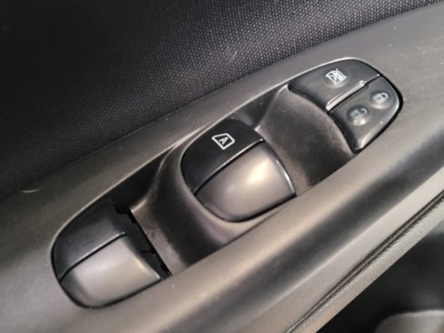 Used 2019 Nissan Sentra SV image 27