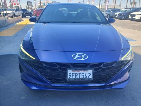 Used 2023 Hyundai Elantra SEL w/ Convenience Package image 4