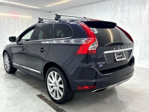 Used 2017 Volvo XC60 T5 Inscription w/ Preferred Option Package image 5