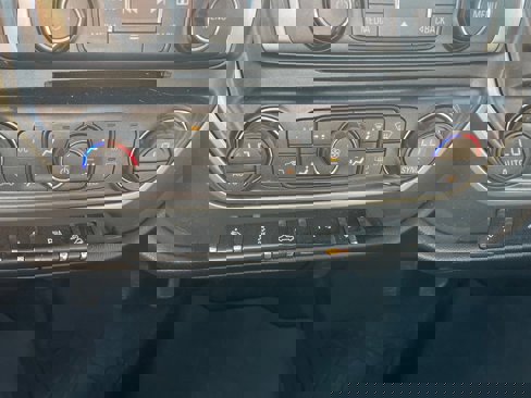 Used 2016 Chevrolet Silverado 1500 LT w/ All Star Edition image 19