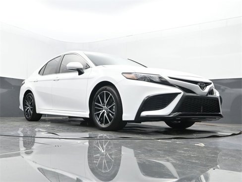 Used 2023 Toyota Camry SE image 23