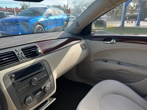 Used 2008 Buick Lucerne CX image 12