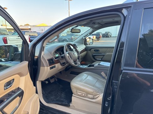 Used 2015 Nissan Armada SL image 12