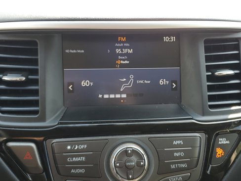 Used 2020 Nissan Pathfinder SV image 33